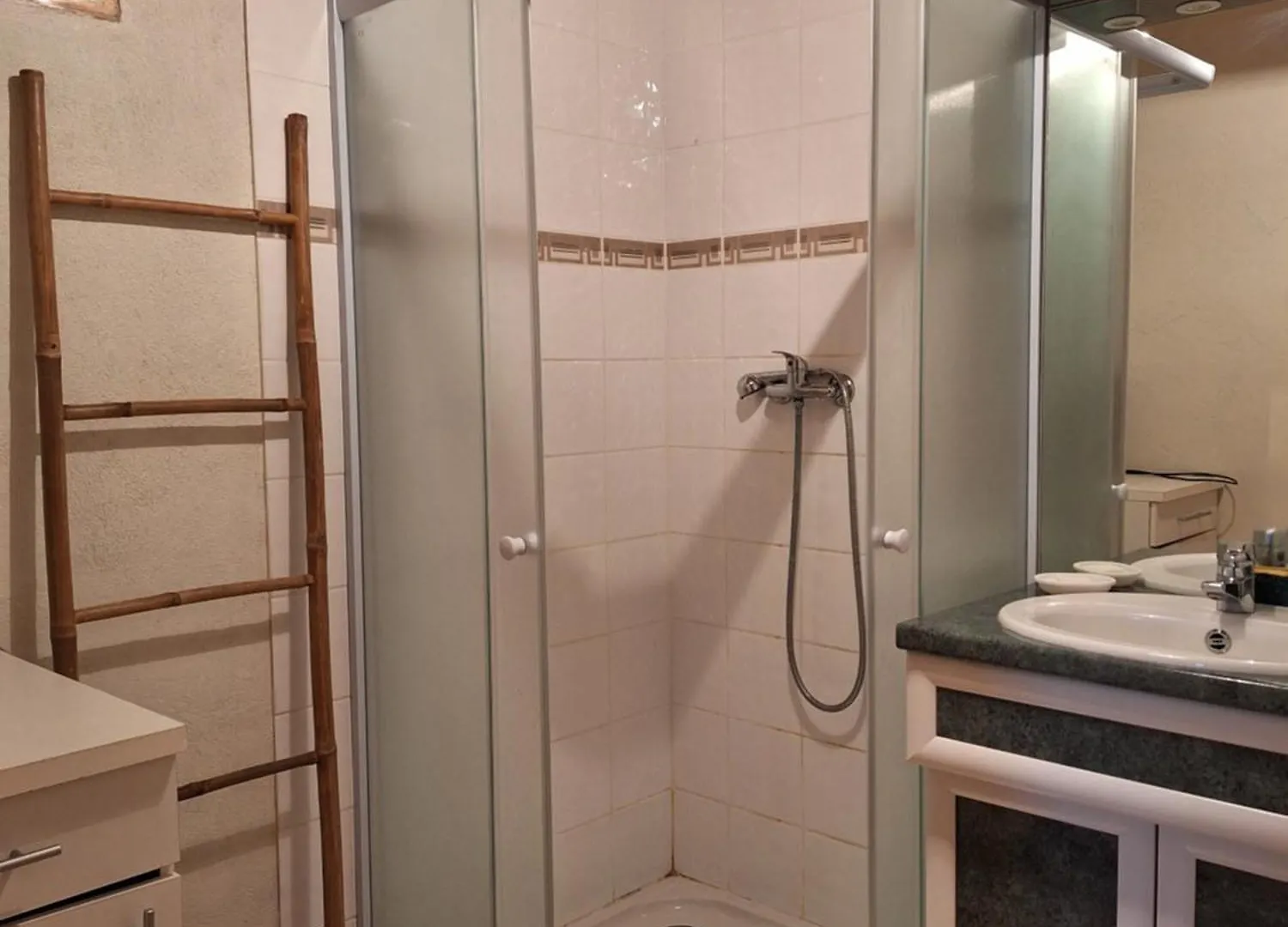 Les Chambres Du Ray-Pic Pereyres Bed & Breakfast